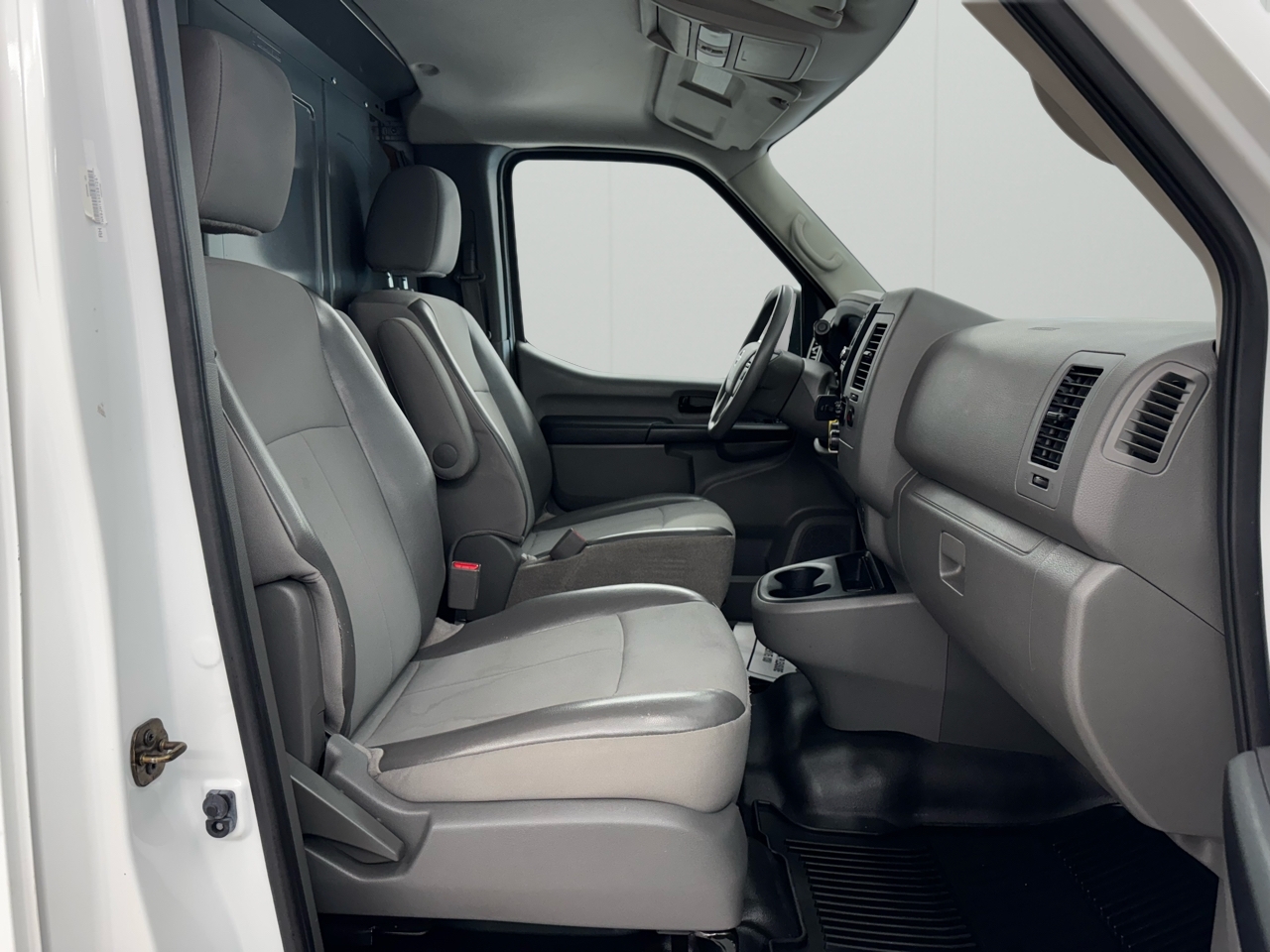 Nissan NV Cargo NV1500 Standard Roof V6 SV 2018