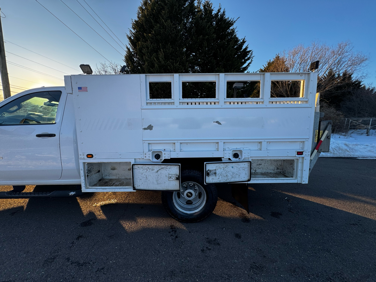 Chevrolet Silverado 3500HD CC 2WD Reg Cab 146" WB, 60" CA Work Truck 2020