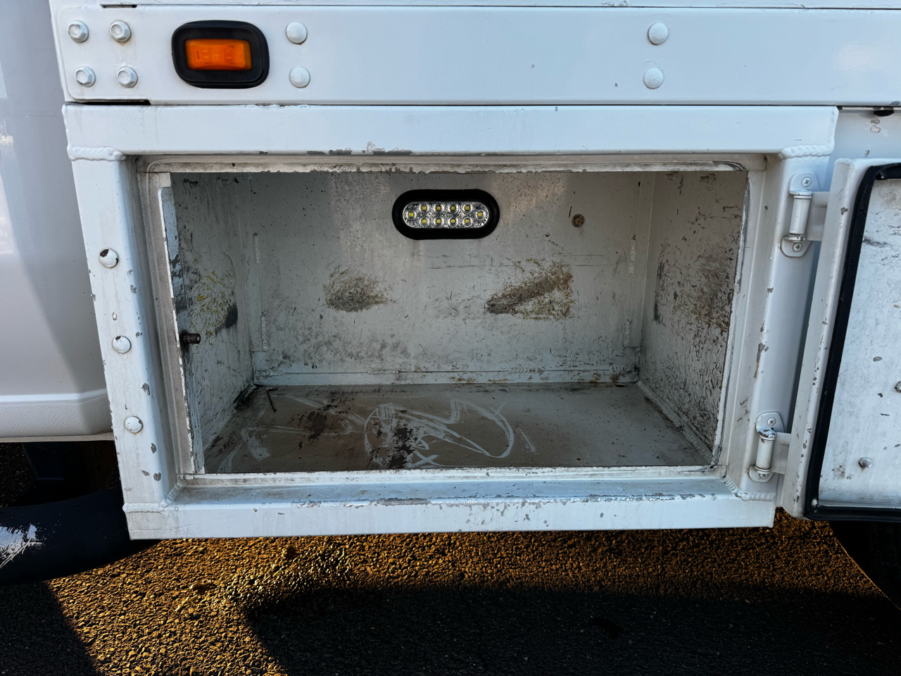 Chevrolet Silverado 3500HD CC 2WD Reg Cab 146" WB, 60" CA Work Truck 2020