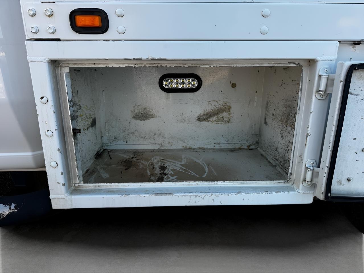 Chevrolet Silverado 3500HD CC 2WD Reg Cab 146" WB, 60" CA Work Truck 2020