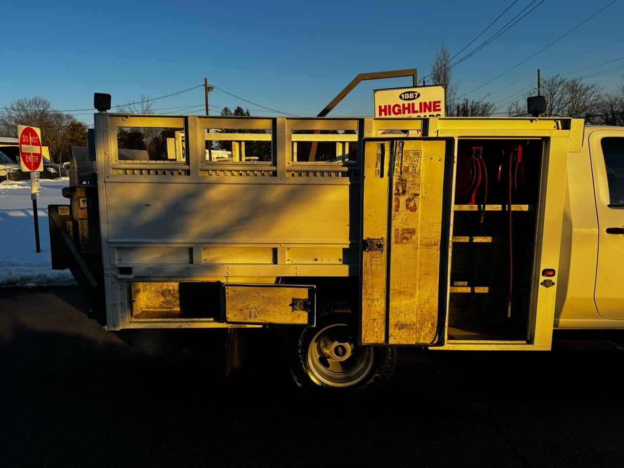 Chevrolet Silverado 3500HD CC 2WD Reg Cab 146" WB, 60" CA Work Truck 2020