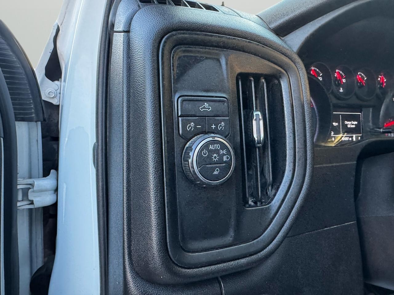 Chevrolet Silverado 3500HD CC 2WD Reg Cab 146" WB, 60" CA Work Truck 2020