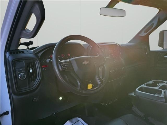 Chevrolet Silverado 3500HD CC 2WD Reg Cab 146" WB, 60" CA Work Truck 2020