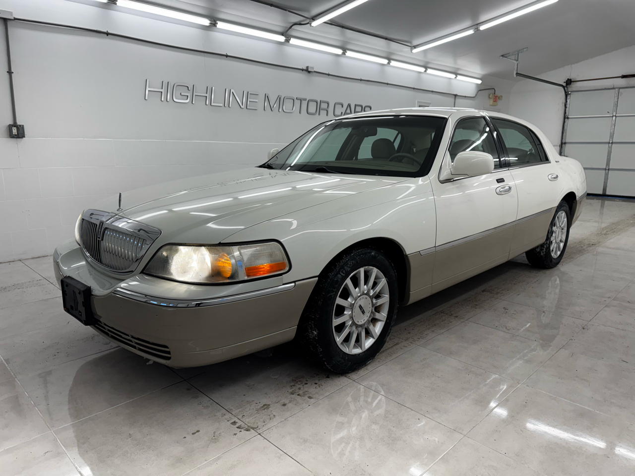2006 Lincoln Town Car 4dr Sdn Signature