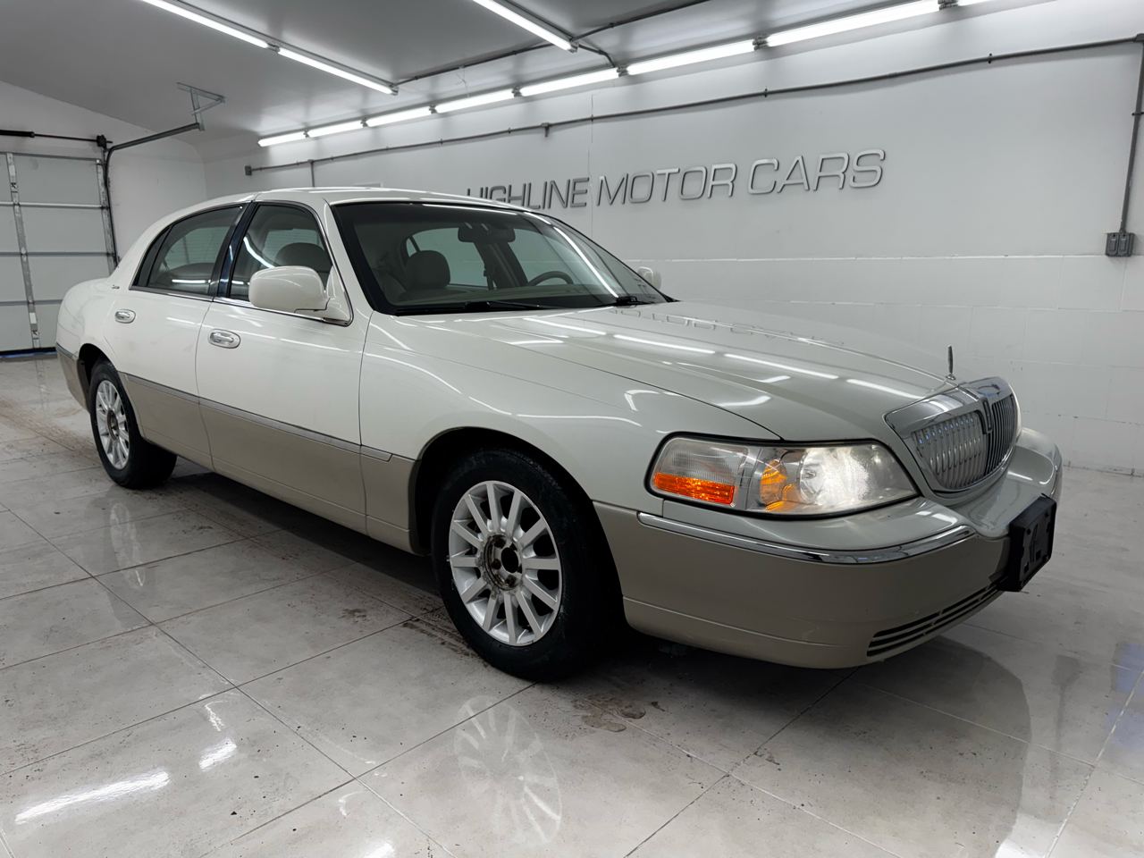 Lincoln Town Car 4dr Sdn Signature 2006