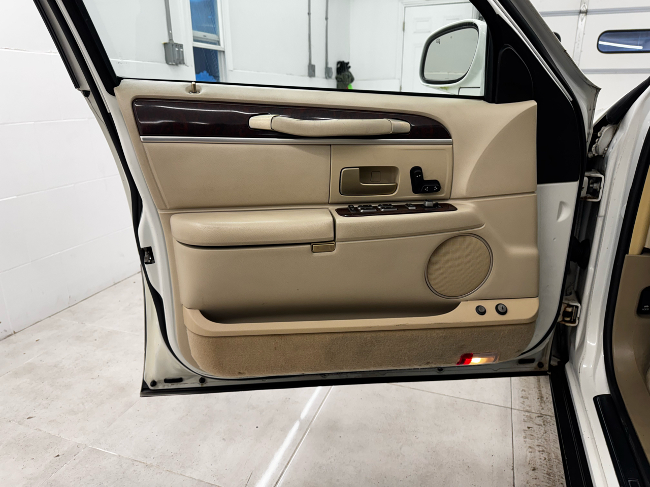 Lincoln Town Car 4dr Sdn Signature 2006