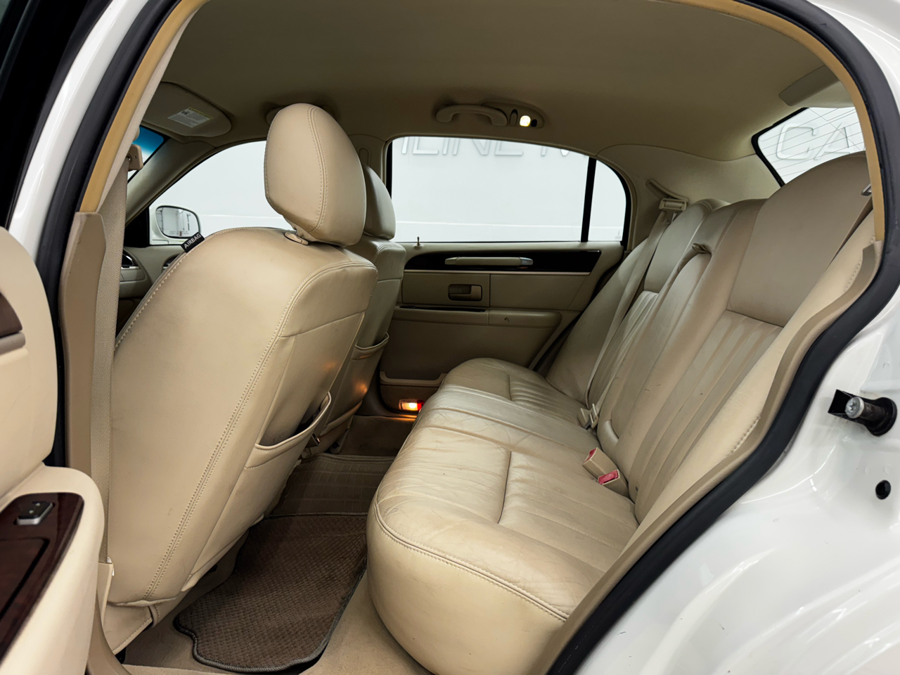 Lincoln Town Car 4dr Sdn Signature 2006