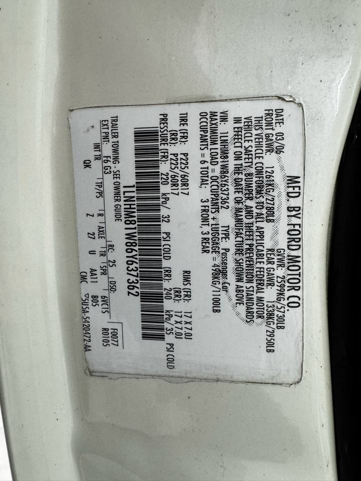 Lincoln Town Car 4dr Sdn Signature 2006