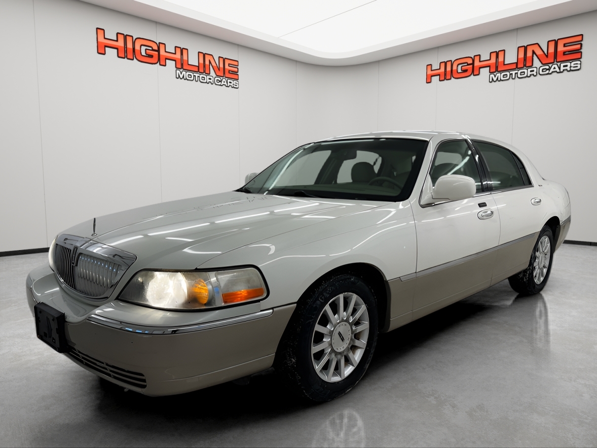 2006 Lincoln Town Car 4dr Sdn Signature