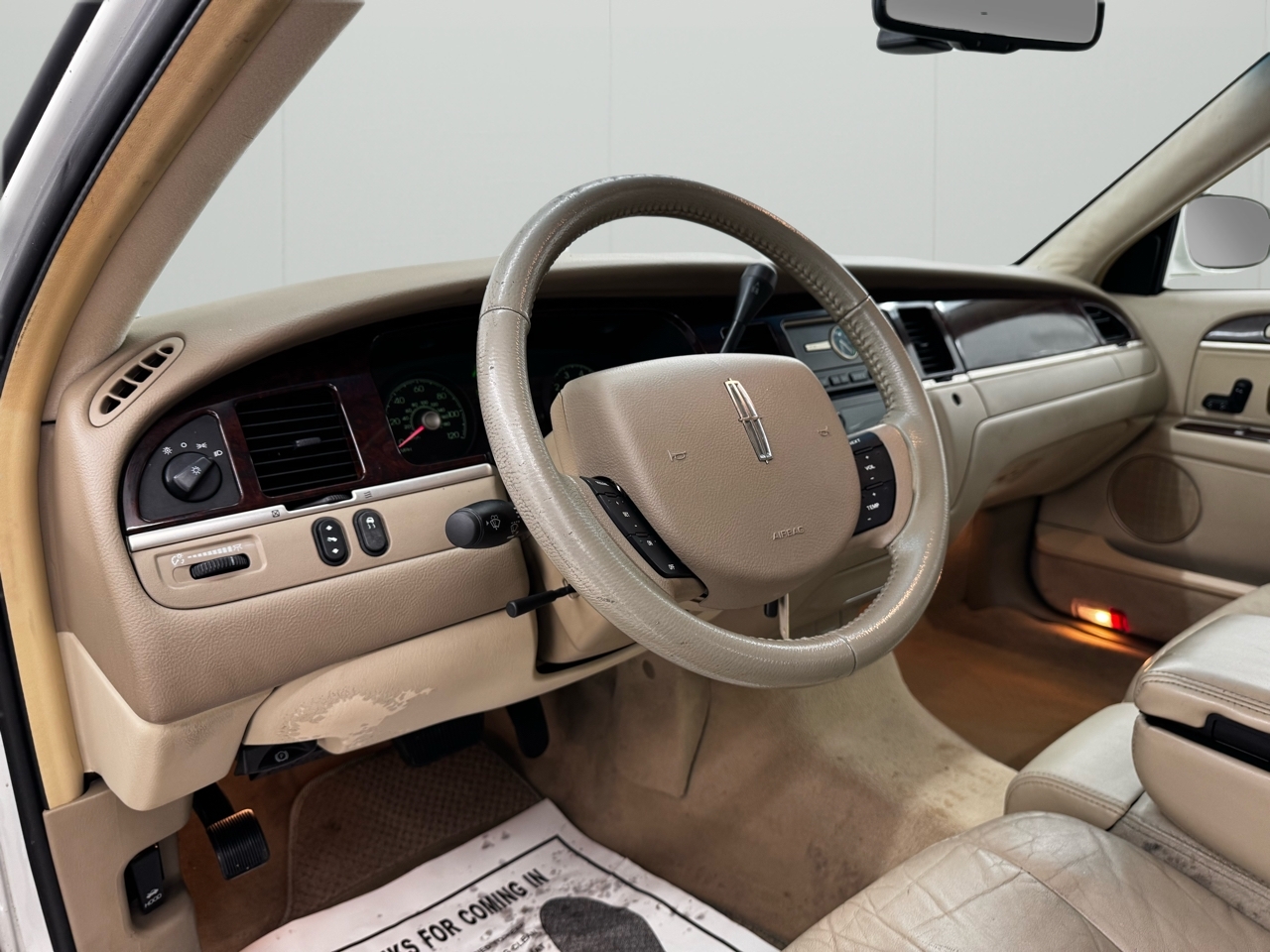 Lincoln Town Car 4dr Sdn Signature 2006