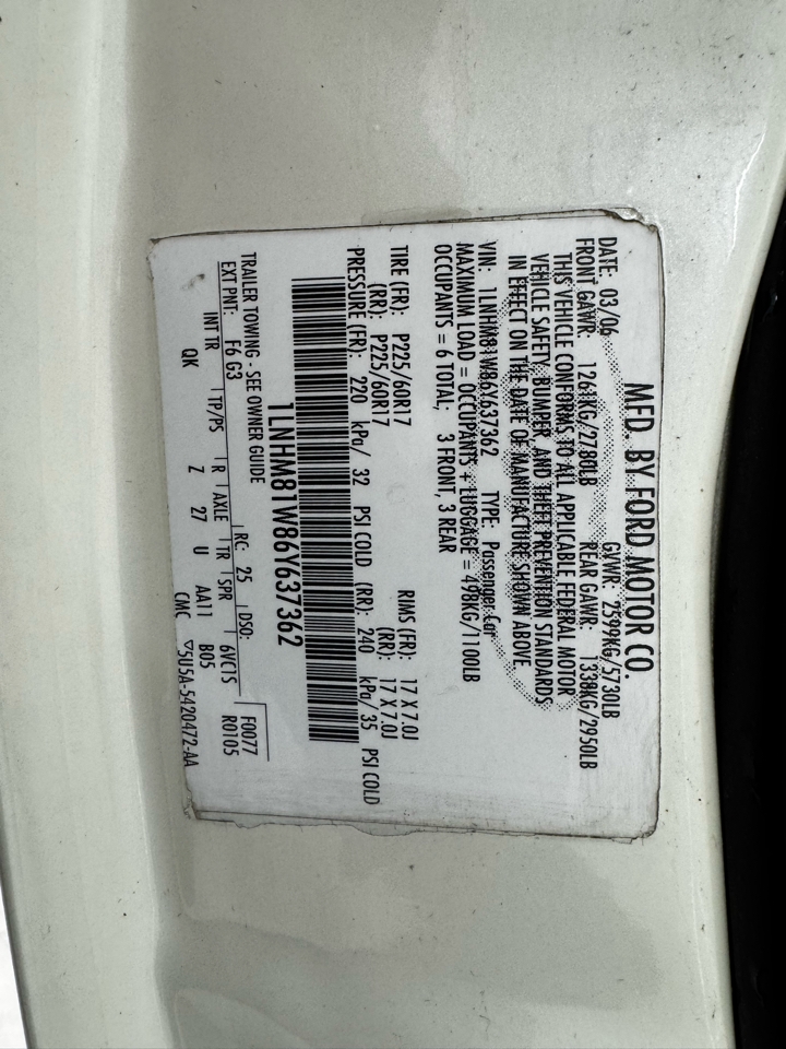 Lincoln Town Car 4dr Sdn Signature 2006