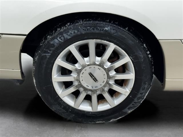 Lincoln Town Car 4dr Sdn Signature 2006