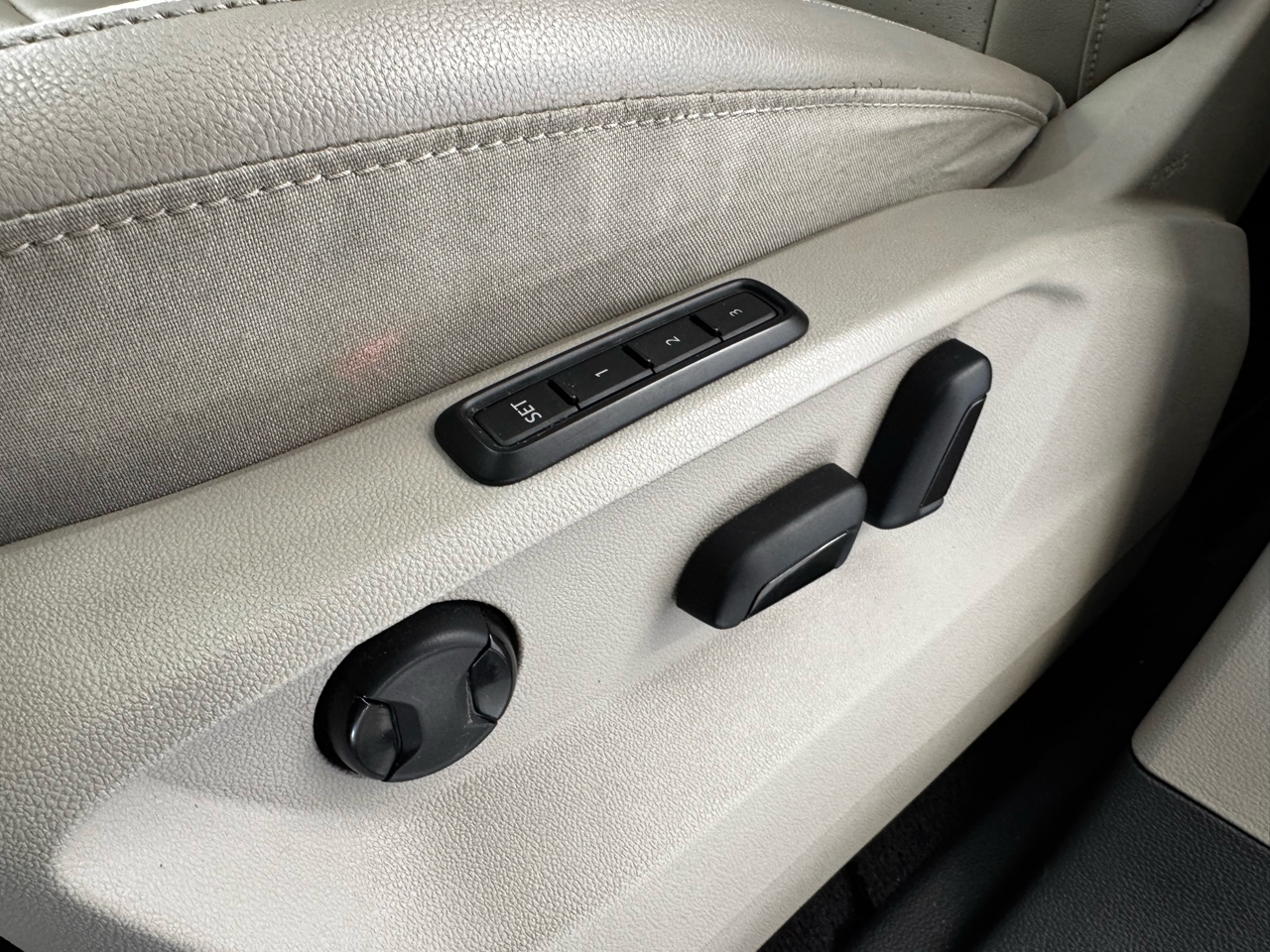 Volkswagen Atlas 3.6L V6 SEL R-Line 4MOTION 2022