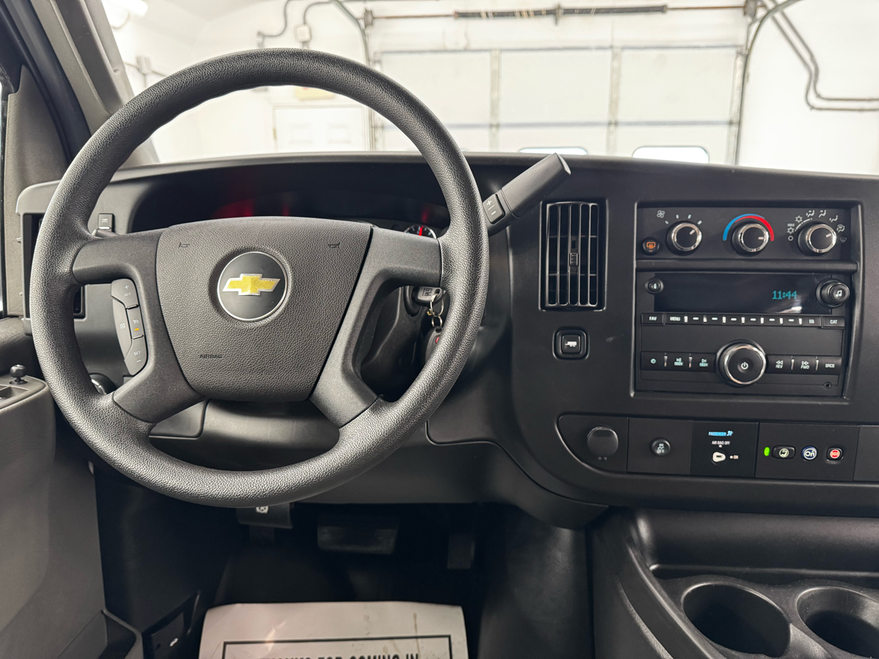 Chevrolet Express Passenger RWD 3500 155" LS 2023