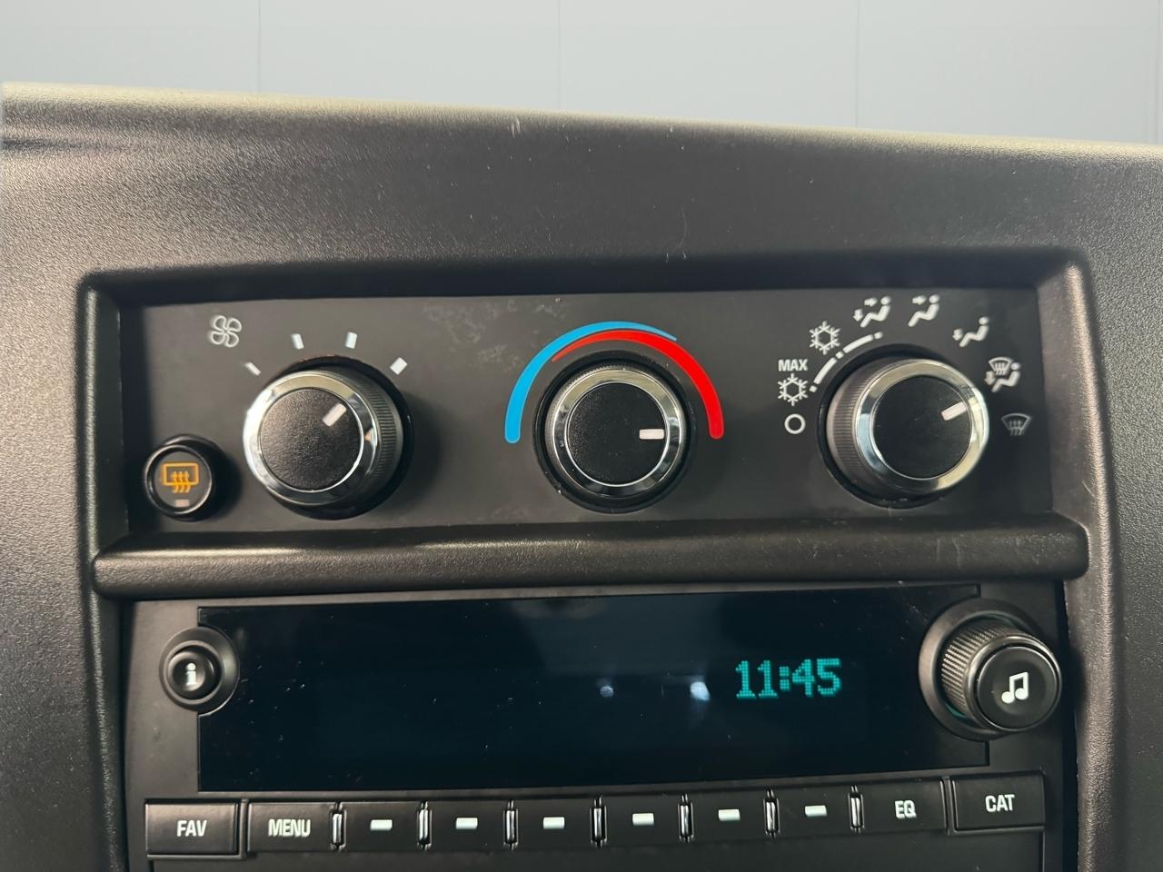 Chevrolet Express Passenger RWD 3500 155" LS 2023