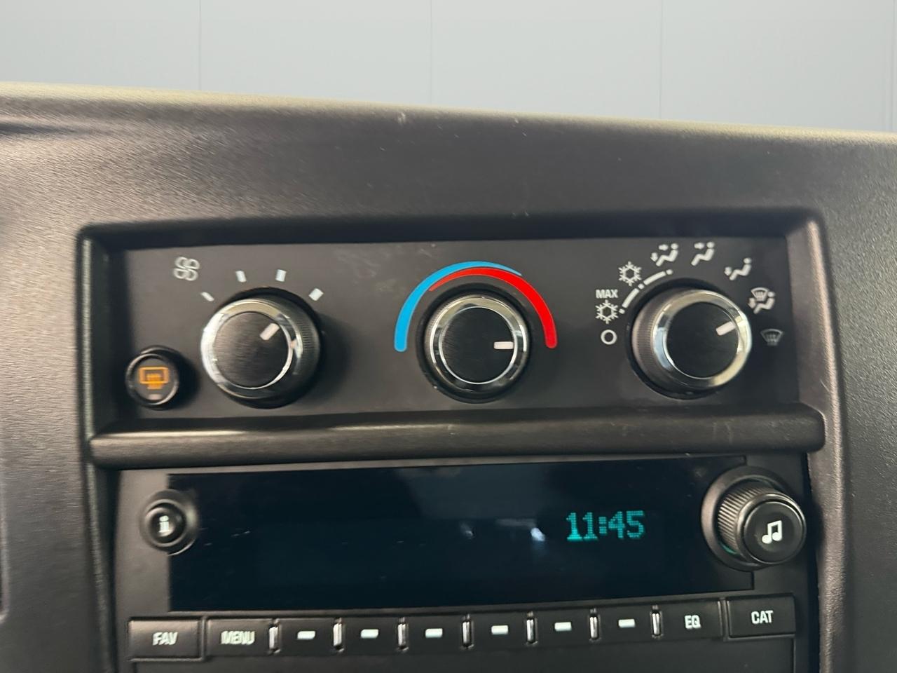 Chevrolet Express Passenger RWD 3500 155" LS 2023