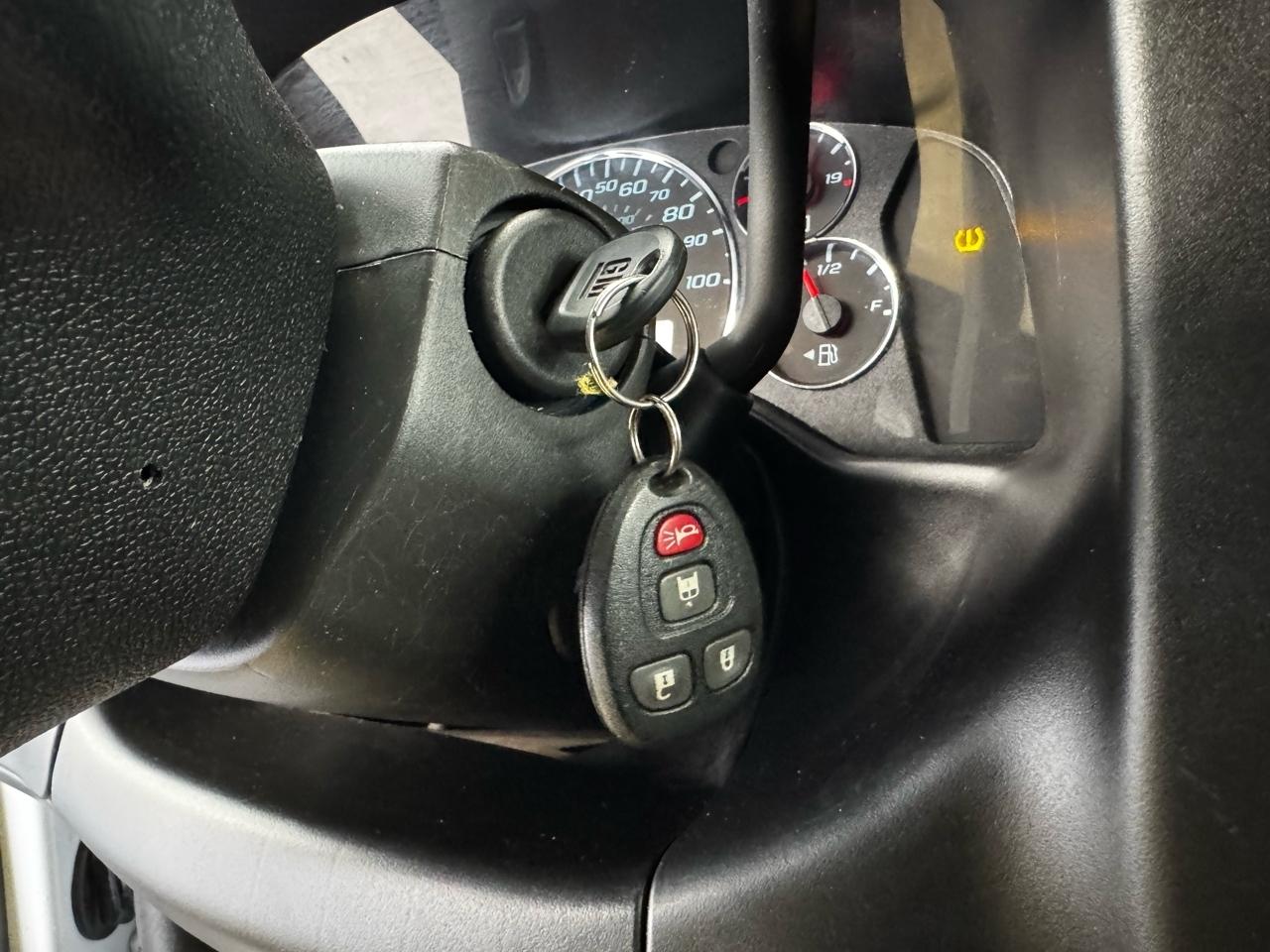 Chevrolet Express Passenger RWD 3500 155" LS 2023