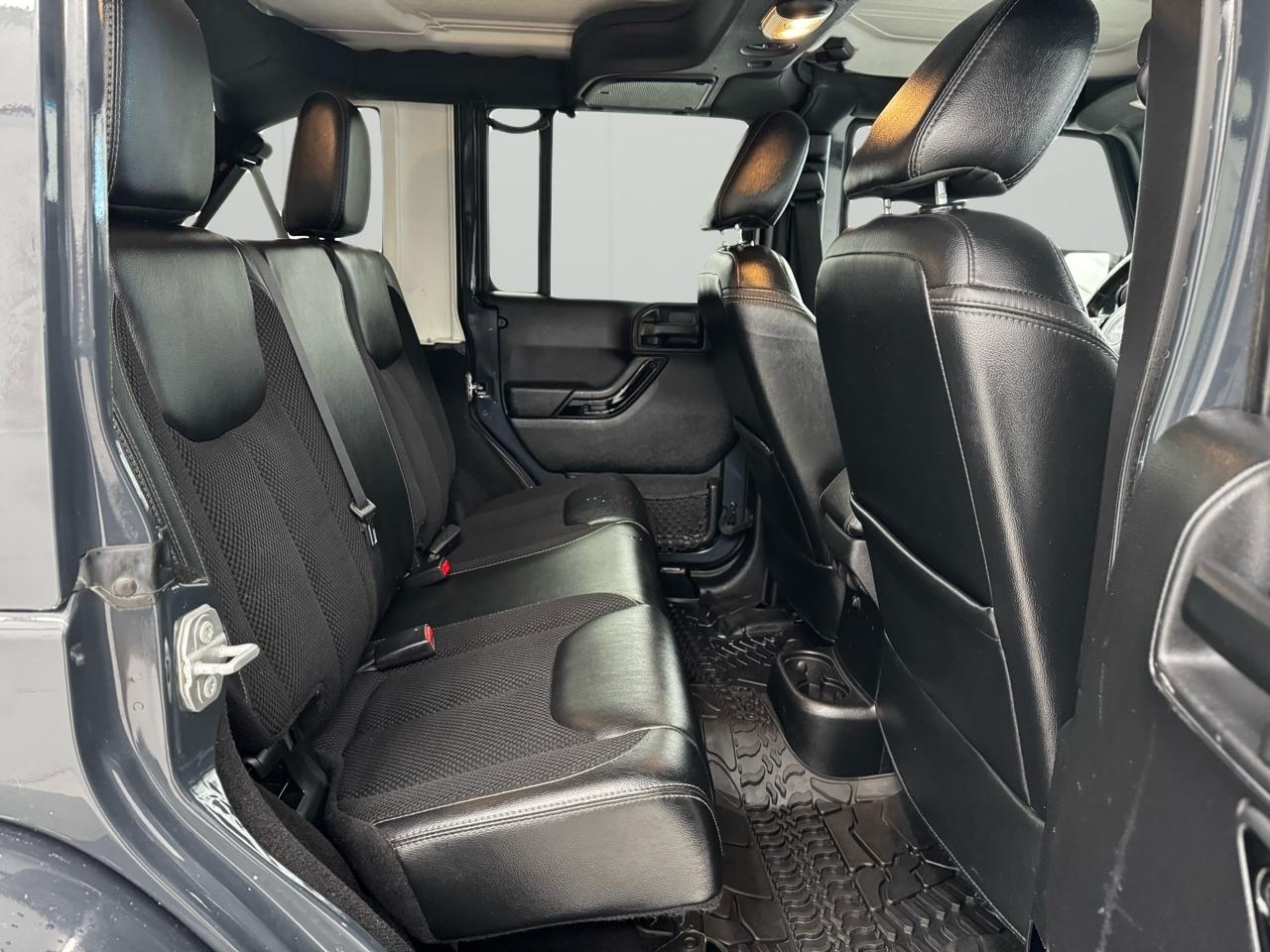 Jeep Wrangler Unlimited 4WD 4dr Winter *Ltd Avail* 2017