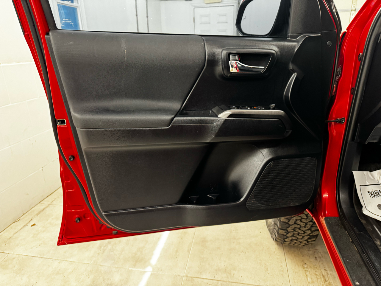 Toyota Tacoma 4WD TRD Off Road Double Cab 5' Bed V6 MT (Natl) 2019