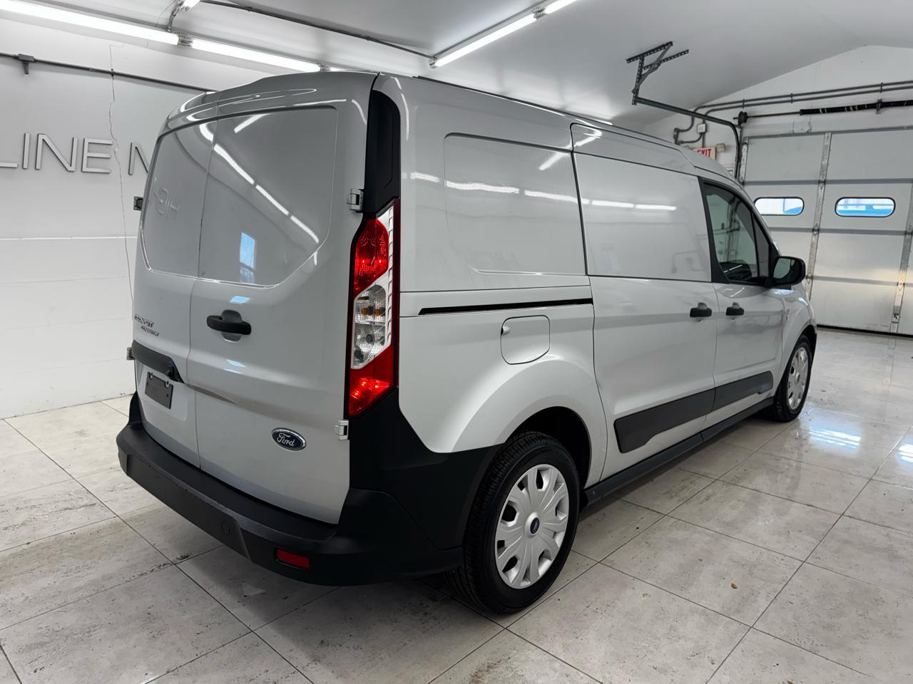 Ford Transit Connect Van XL LWB w/Rear Symmetrical Doors 2020