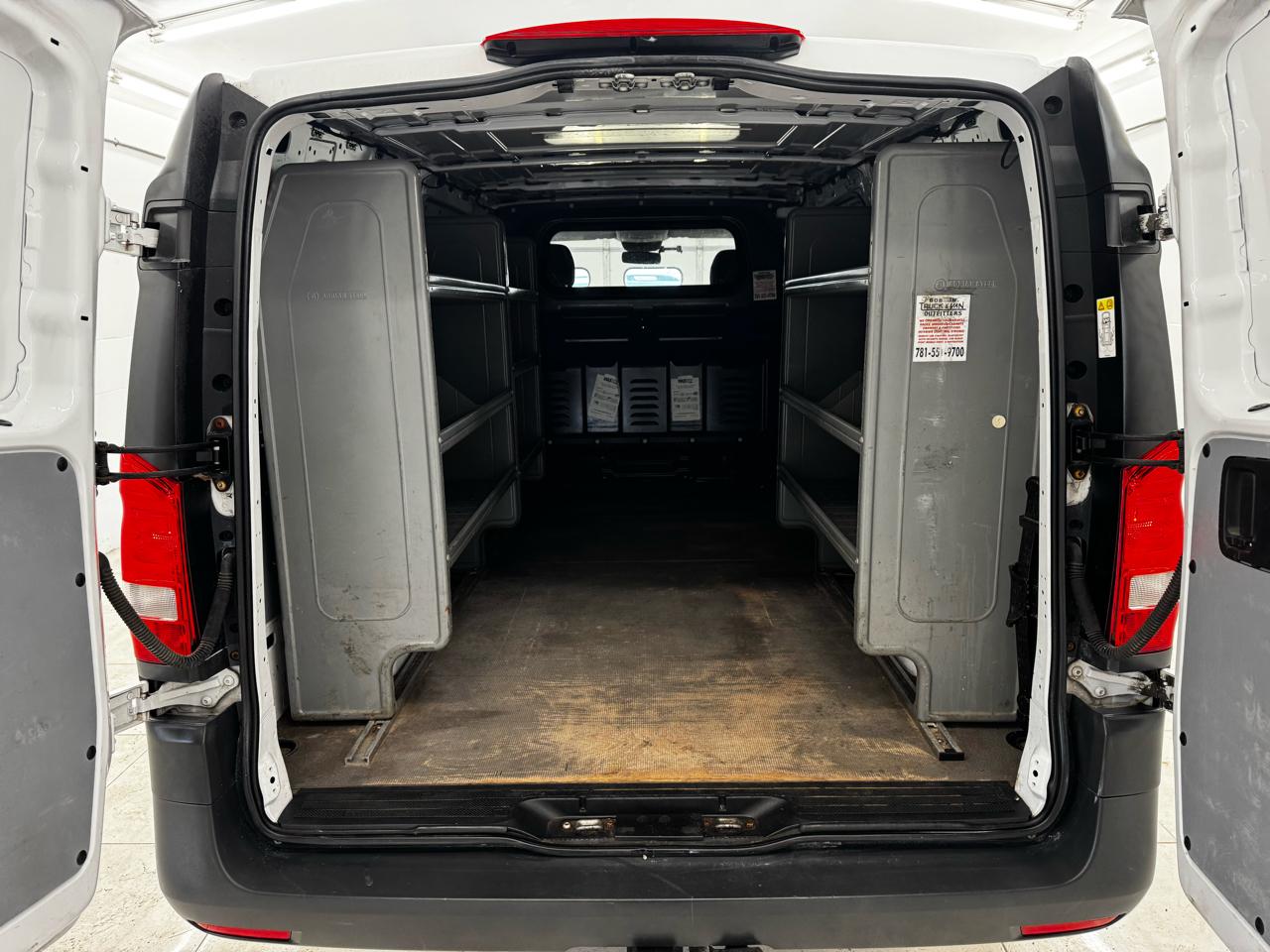 Mercedes-Benz Metris Cargo Van Standard Roof 135" Wheelbase 2020