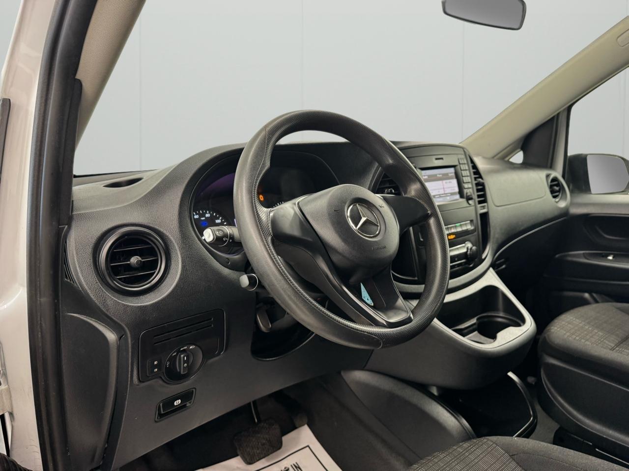 Mercedes-Benz Metris Cargo Van Standard Roof 135" Wheelbase 2020