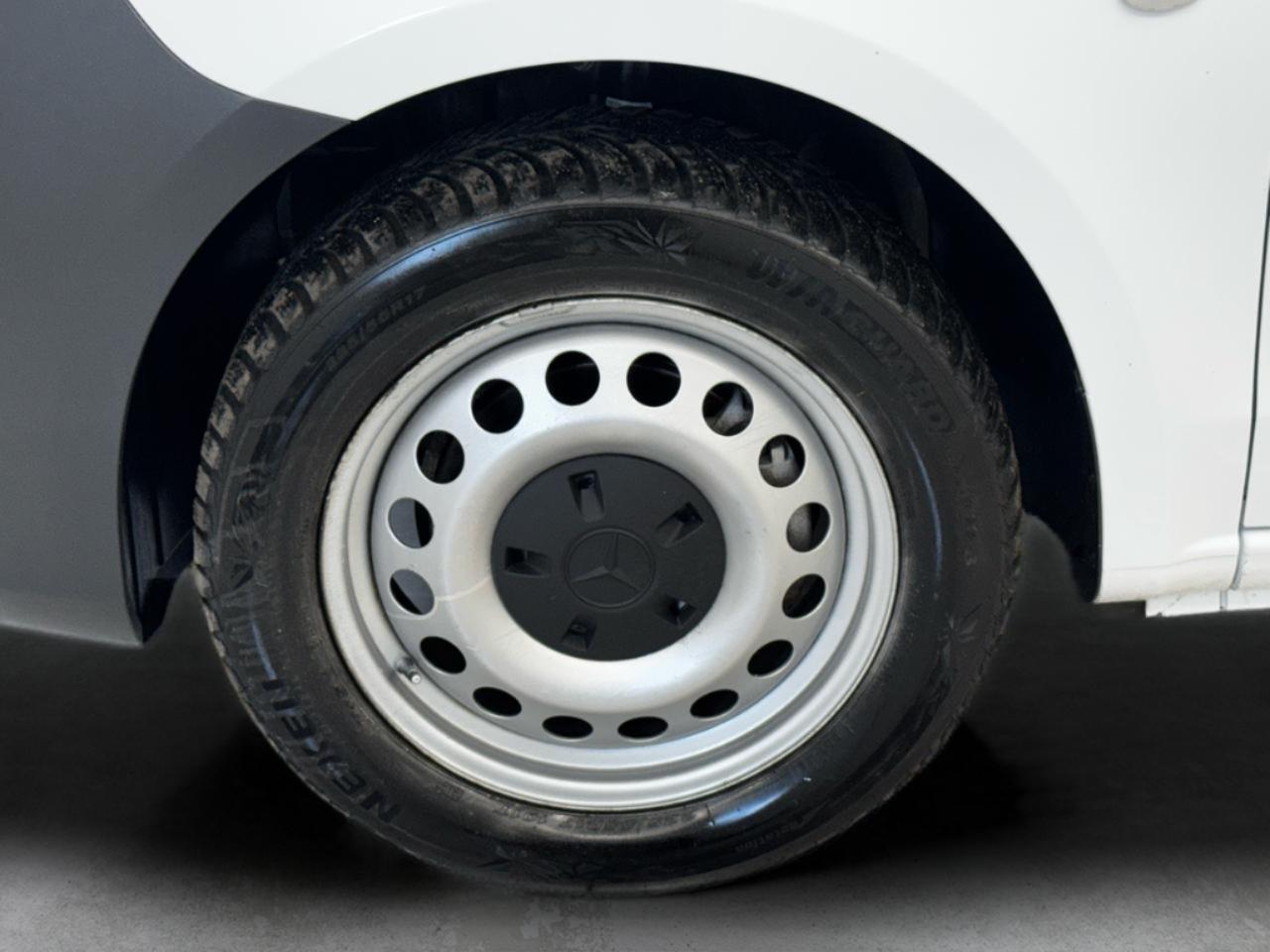 Mercedes-Benz Metris Cargo Van Standard Roof 135" Wheelbase 2020