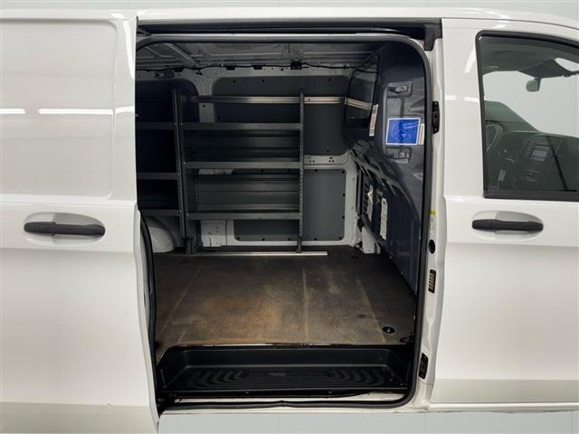 Mercedes-Benz Metris Cargo Van Standard Roof 135" Wheelbase 2020