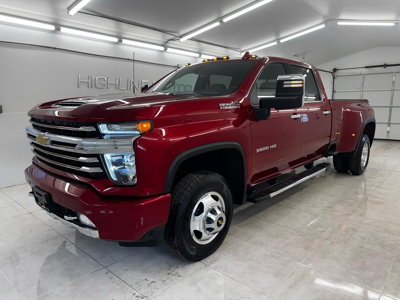 Chevrolet Silverado 3500HD 4WD Crew Cab 172" High Country 2022