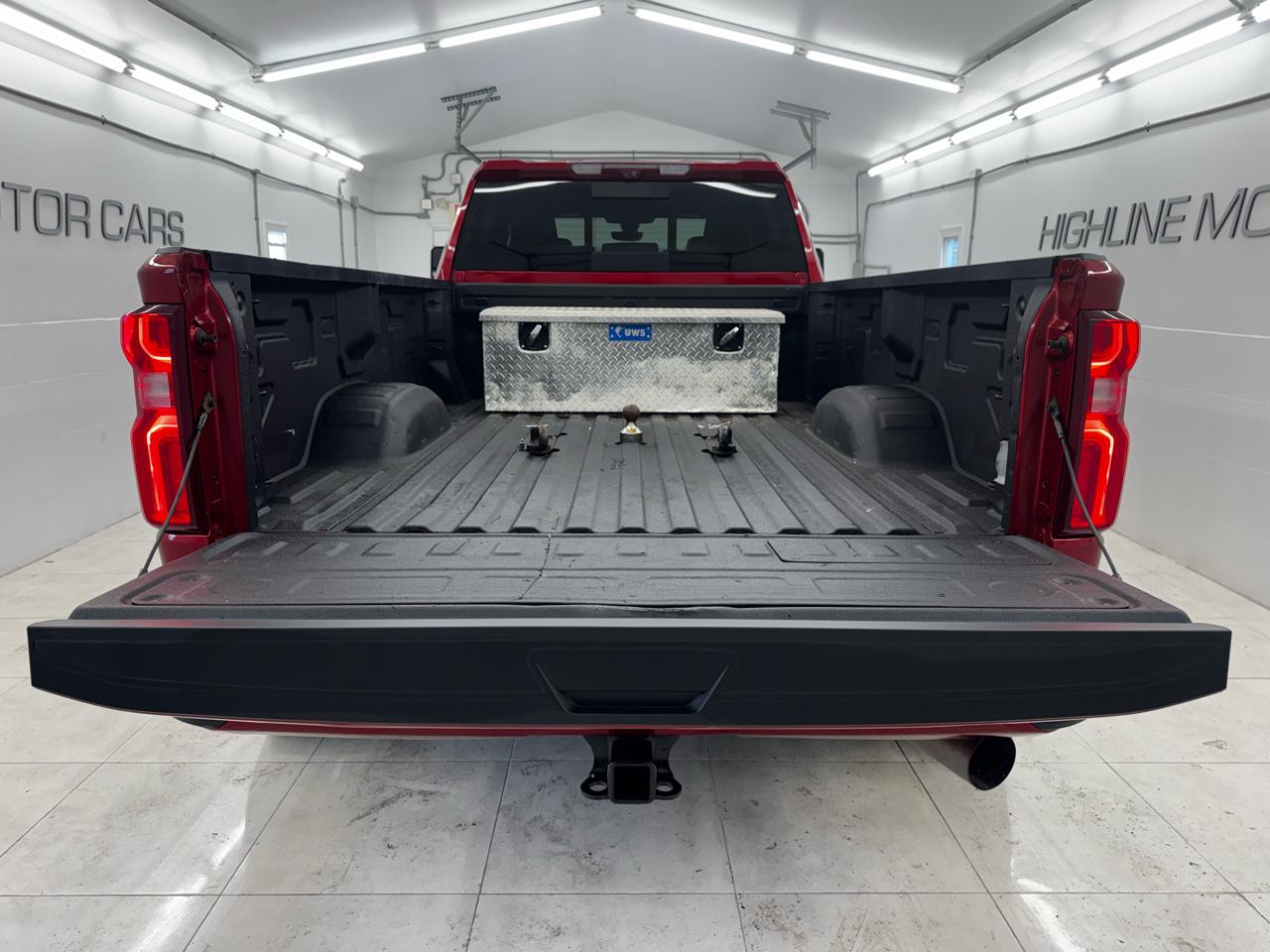 Chevrolet Silverado 3500HD 4WD Crew Cab 172" High Country 2022