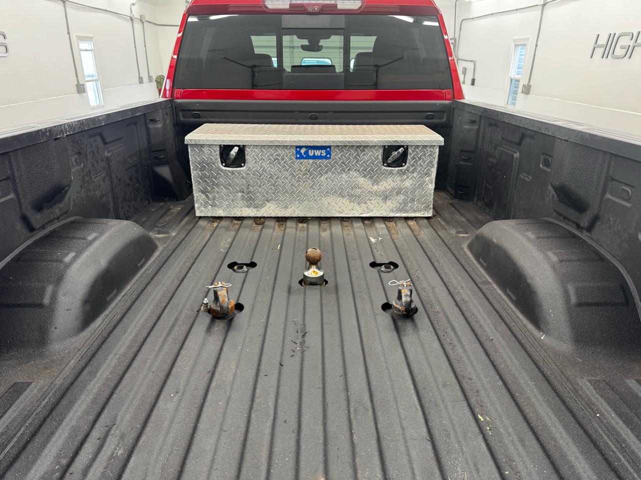 Chevrolet Silverado 3500HD 4WD Crew Cab 172" High Country 2022