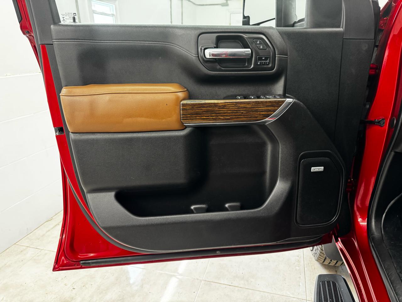 Chevrolet Silverado 3500HD 4WD Crew Cab 172" High Country 2022