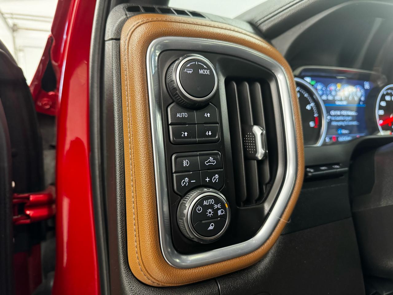 Chevrolet Silverado 3500HD 4WD Crew Cab 172" High Country 2022