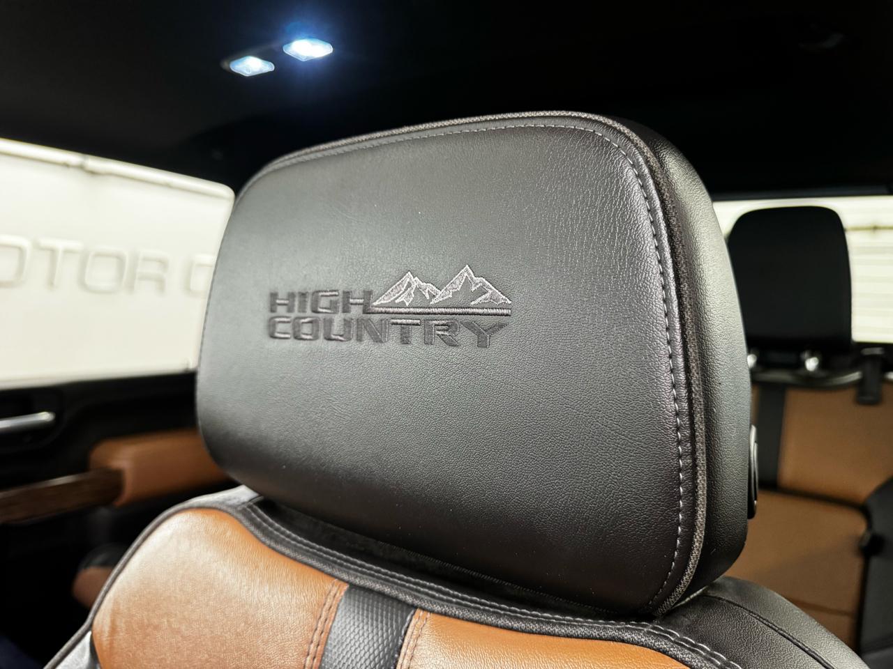 Chevrolet Silverado 3500HD 4WD Crew Cab 172" High Country 2022