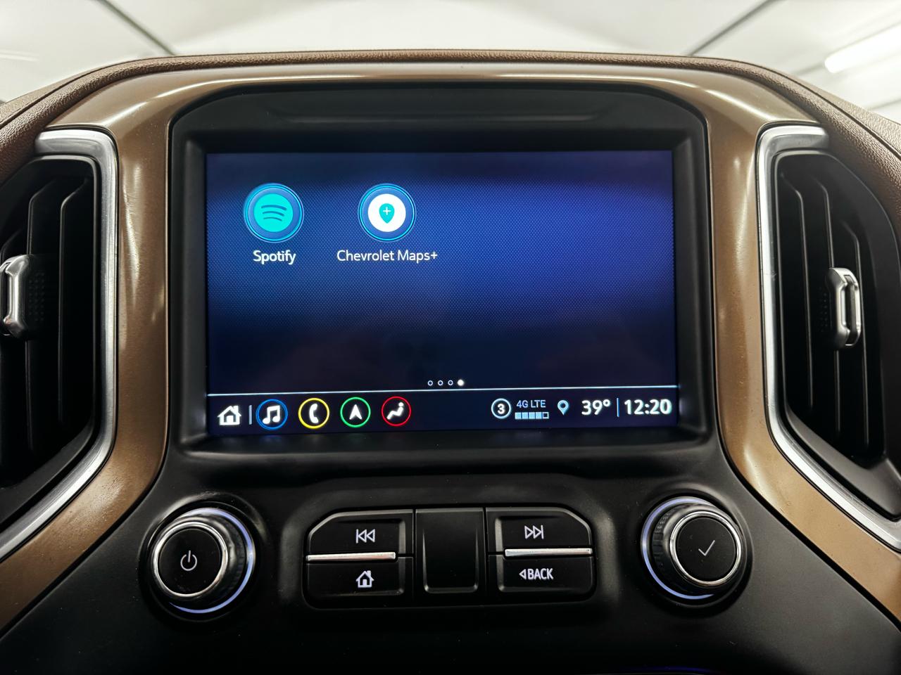 Chevrolet Silverado 3500HD 4WD Crew Cab 172" High Country 2022