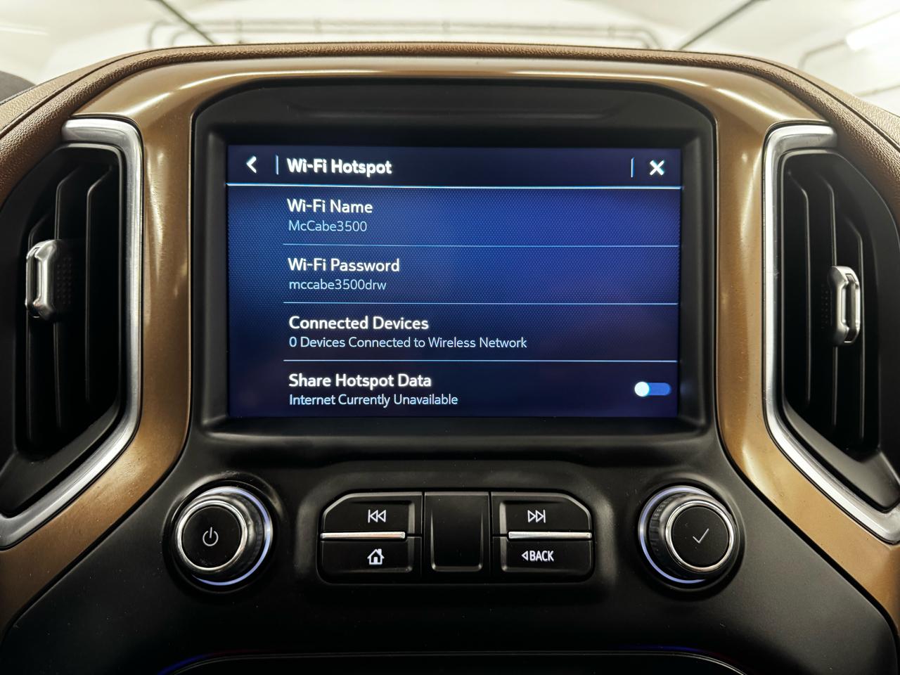 Chevrolet Silverado 3500HD 4WD Crew Cab 172" High Country 2022