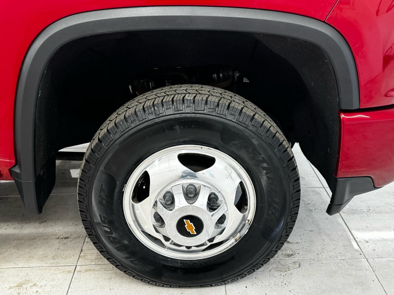 Chevrolet Silverado 3500HD 4WD Crew Cab 172" High Country 2022