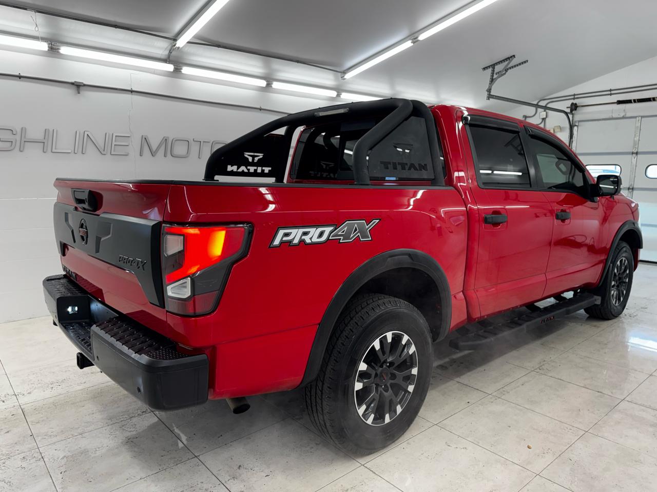 Nissan Titan 4x4 Crew Cab PRO-4X 2021