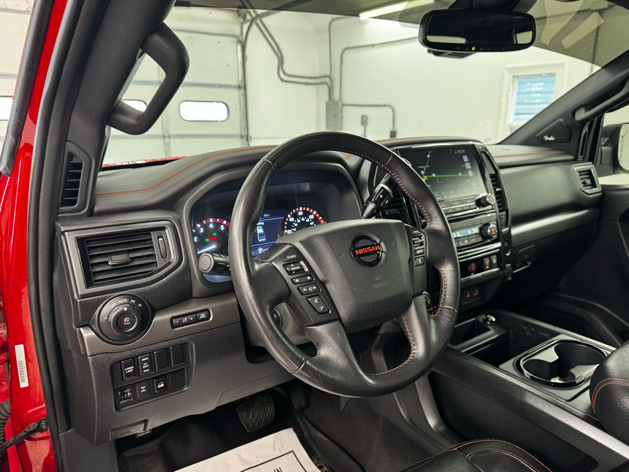 Nissan Titan 4x4 Crew Cab PRO-4X 2021