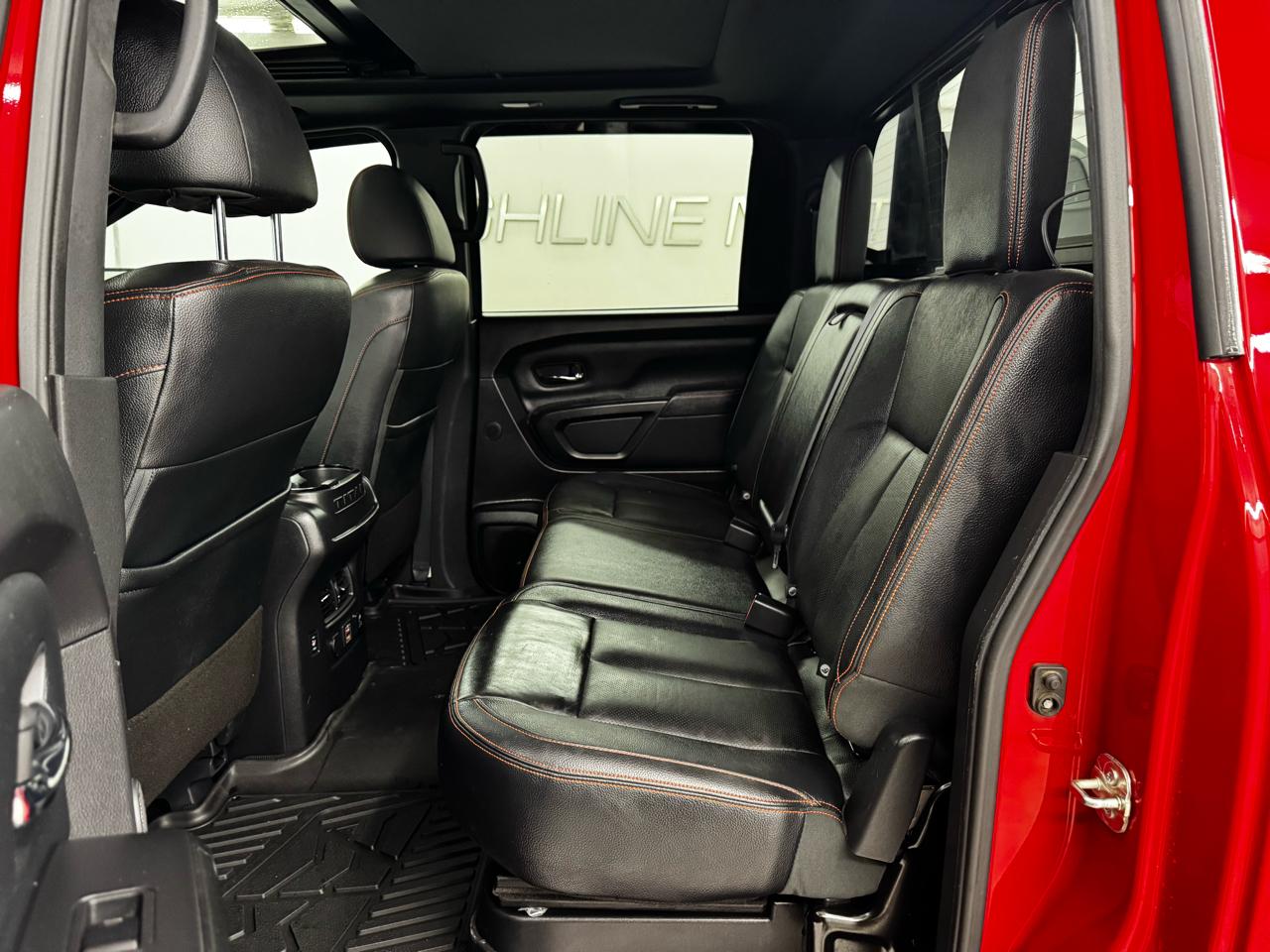 Nissan Titan 4x4 Crew Cab PRO-4X 2021