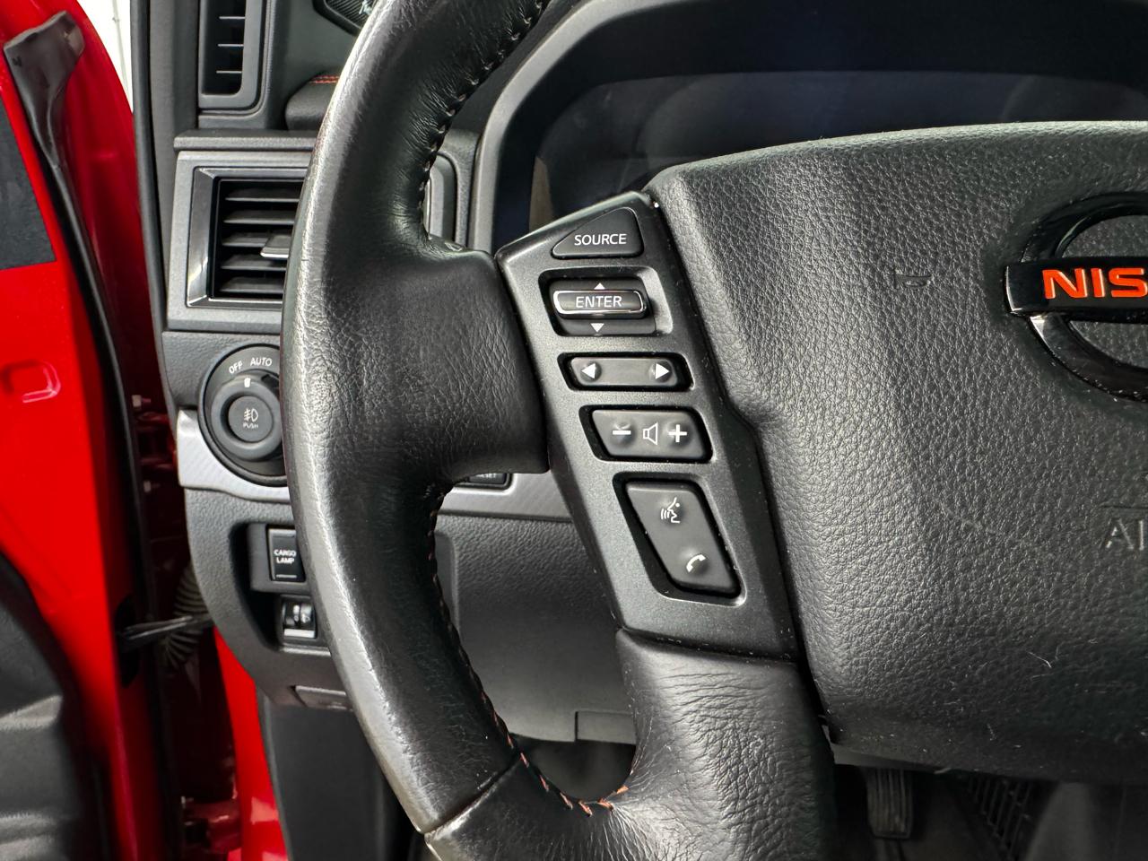 Nissan Titan 4x4 Crew Cab PRO-4X 2021