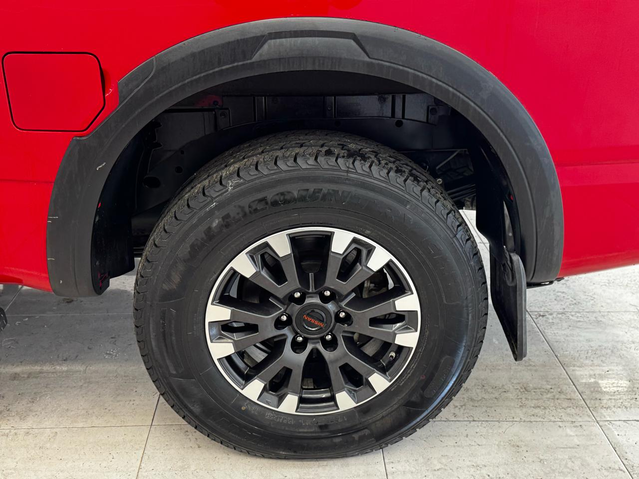 Nissan Titan 4x4 Crew Cab PRO-4X 2021