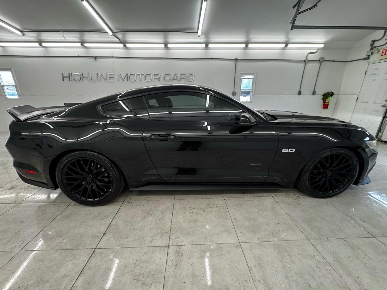 Ford Mustang GT Fastback 2017