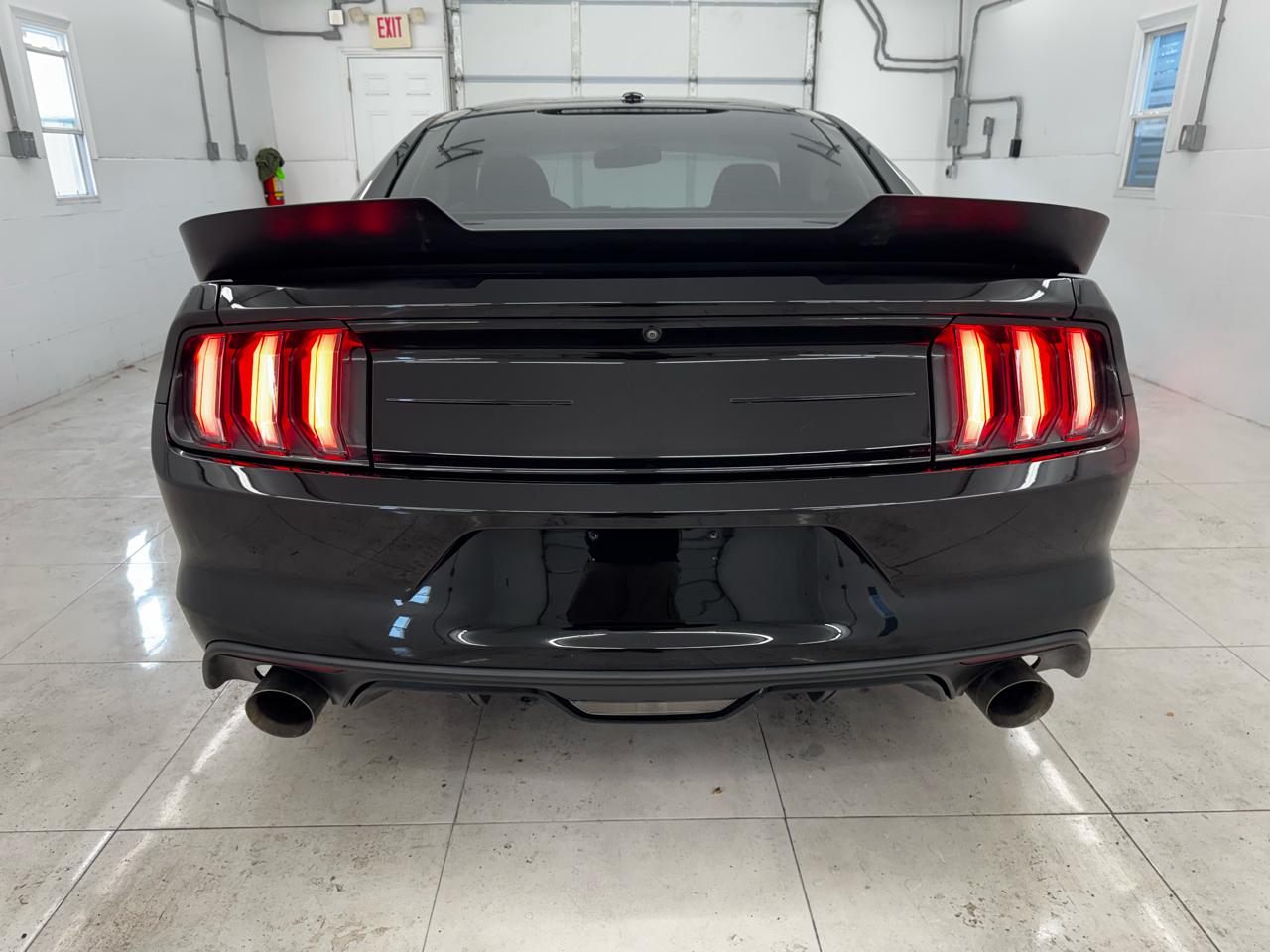 Ford Mustang GT Fastback 2017