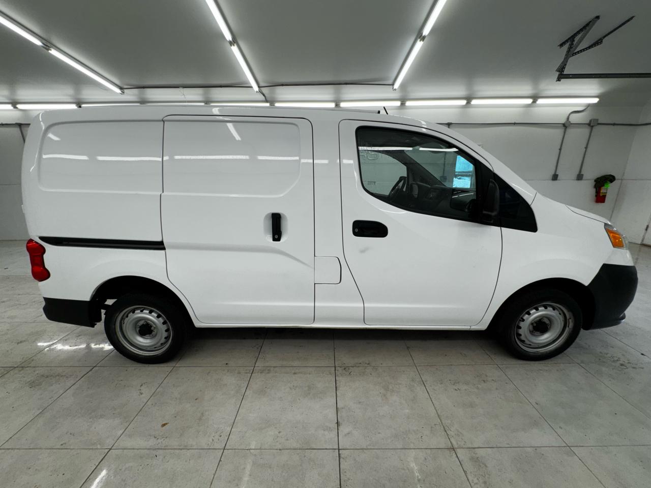 Nissan NV200 I4 S 2016