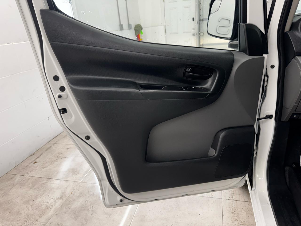 Nissan NV200 I4 S 2016