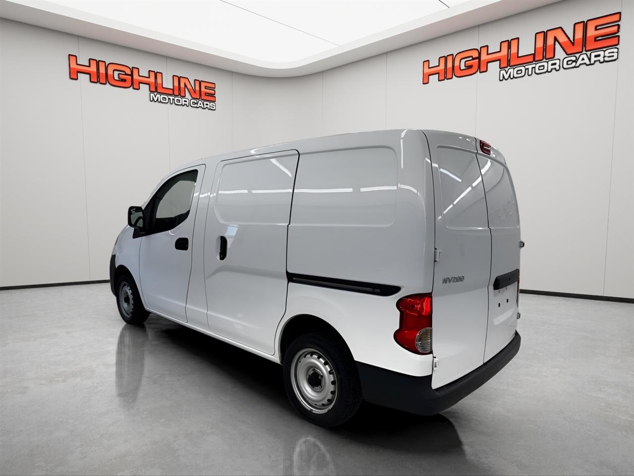 Nissan NV200 I4 S 2016