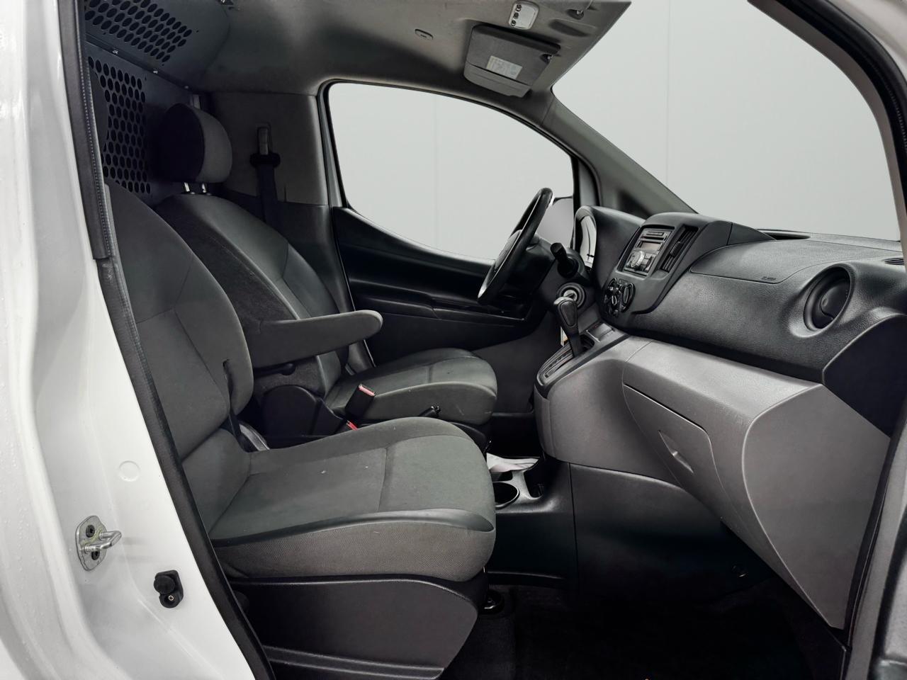 Nissan NV200 I4 S 2016