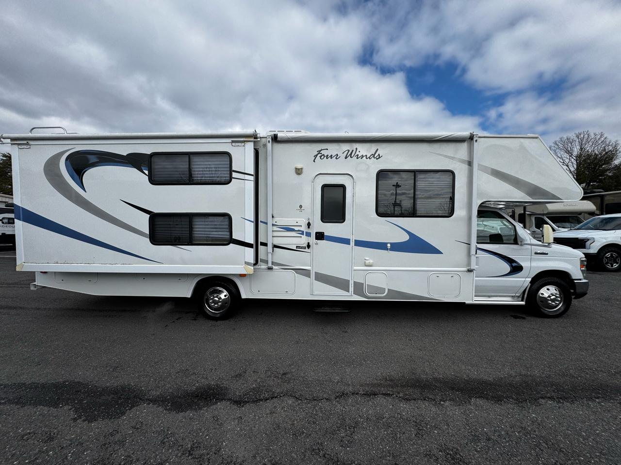 Four Winds Class C  2011