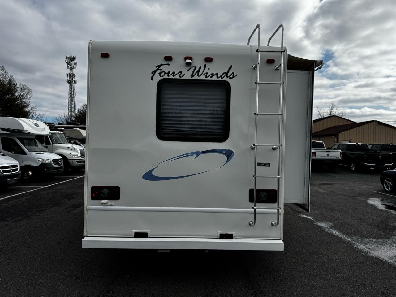 Four Winds Class C  2011